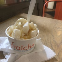 12/10/2018 tarihinde Jackie L.ziyaretçi tarafından Fraiche Yogurt'de çekilen fotoğraf