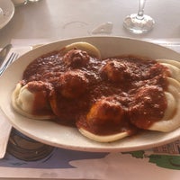 Foto diambil di Palermo Italian Restaurant oleh Murray S. pada 2/26/2021