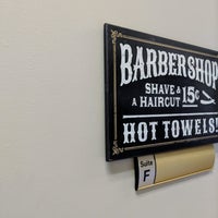 5/24/2018にjbrotherloveがOEB Barbershopで撮った写真