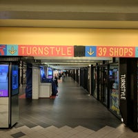 Photo taken at TurnStyle Underground Market by jbrotherlove on 10/9/2017