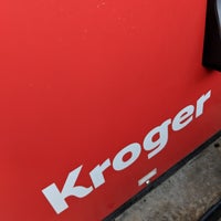 Photo taken at Kroger Fuel Center by jbrotherlove on 8/18/2018