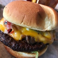 5/17/2019에 Tomio S.님이 American Wild Burger에서 찍은 사진