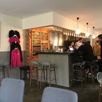 Foto diambil di Taps Beer Bar oleh Henrik O. pada 5/3/2018