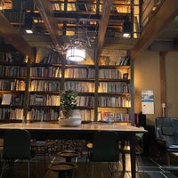 Photo taken at Cafe Bibliotic Hello! by Tomohiko T. on 6/7/2022