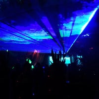 Foto tirada no(a) Ultra Sheer Nightclub por Dustin B. em 12/23/2012