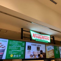 Photo taken at Krispy Kreme Doughnuts by konpan on 4/16/2022
