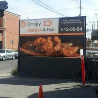 Foto tirada no(a) Crispy Chicken &amp;amp; Fish por Gianna R. em 2/18/2014