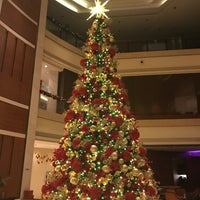 Photo taken at The Ritz-Carlton, Shenzhen by HamZeH I. on 11/21/2018