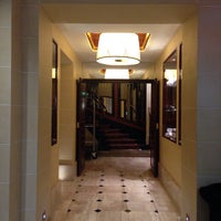Foto diambil di Hôtel Belmont oleh Karen A. pada 7/3/2016