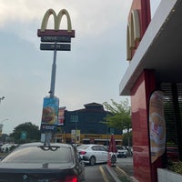 Photo taken at McDonald&amp;#39;s by Naim A. on 4/19/2023