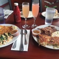 Photo taken at Don&amp;#39;s Country Kitchen by Stacy on 8/15/2018