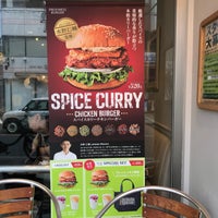 Photo taken at Freshness Burger by フク♪（ふくすたぐらむ） on 8/13/2018