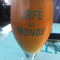 Photo taken at Le Café du Monde by Nese B. on 7/26/2023