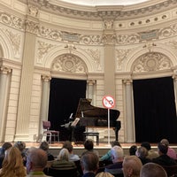 Photo taken at Kleine Zaal Concertgebouw by Hans C. on 10/26/2022