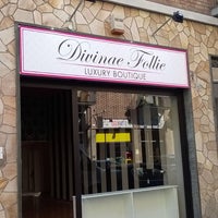 รูปภาพถ่ายที่ Divinae Follie Luxury Boutique โดย Antonio B. เมื่อ 9/20/2016