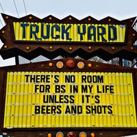 Foto tirada no(a) Truck Yard por Ryan L. em 11/11/2023