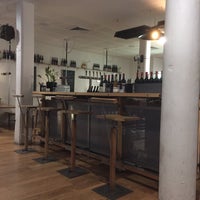 3/8/2017에 Luke G.님이 Sun Moth Canteen &amp;amp; Bar에서 찍은 사진