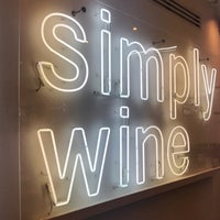 Photo prise au Simply Wine par Narain le3/25/2017