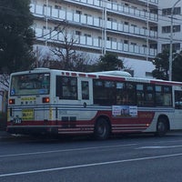 Photo taken at 電通裏バス停 by _kubosa on 1/21/2018
