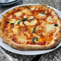 8/9/2023 tarihinde Hamid A.ziyaretçi tarafından Crust Pizzeria Napoletana'de çekilen fotoğraf