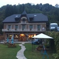 Photo taken at Auberge La Douce Montagne by Marco H. on 10/5/2016