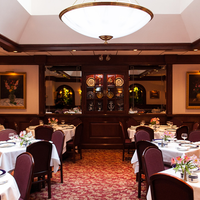 Foto diambil di Toledo Restaurant oleh Toledo Restaurant pada 12/29/2014