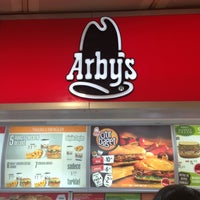 Photo taken at Arby&amp;#39;s by Ercan T. on 3/1/2013