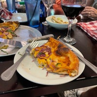 Photo taken at Slice of Vegas Pizza by Caroline K. on 8/28/2022