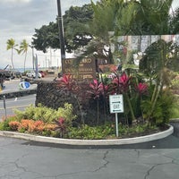 Photo taken at Courtyard by Marriott King Kamehameha&amp;#39;s Kona Beach Hotel by Caroline K. on 1/20/2022