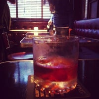 รูปภาพถ่ายที่ The Paddock Tavern โดย Trish Q. เมื่อ 10/3/2012