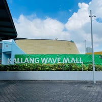 Photo taken at Kallang Wave by Ed N. on 5/1/2023