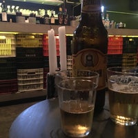 9/16/2017 tarihinde Daniel ß.ziyaretçi tarafından Caixote Bar'de çekilen fotoğraf
