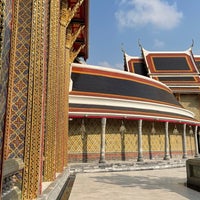 Photo taken at Wat Ratchabophit by Tang T. on 1/13/2024