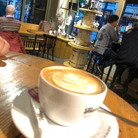 11/12/2019 tarihinde Ali K.ziyaretçi tarafından Harry&amp;#39;s Kaffeerösterei'de çekilen fotoğraf