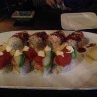 รูปภาพถ่ายที่ Katana Japanese Cuisine โดย Samra A. เมื่อ 1/17/2013