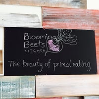 Das Foto wurde bei Blooming Beets Kitchen von Laurie D. am 3/15/2015 aufgenommen