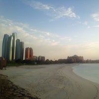 รูปภาพถ่ายที่ Abu Dhabi Science Festival - Corniche โดย lifesmoothies เมื่อ 3/23/2015
