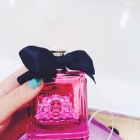 Photo taken at Juicy Couture by ♔ Alisa ♔. on 12/31/2013