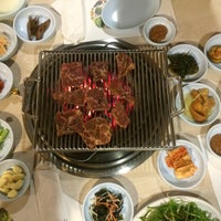 Das Foto wurde bei Woo Chon Korean BBQ Restaurant von Woo Chon Korean BBQ Restaurant am 12/31/2014 aufgenommen