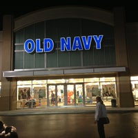 Old Navy Clothing Store In Aventura