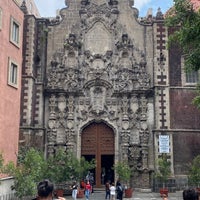 Photo taken at Templo expiatorio de San Felipe de Jesús by Mark J. on 9/12/2021