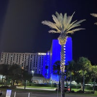 Photo taken at Rosen Plaza Hotel by Mark J. on 6/7/2022
