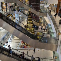 รูปภาพถ่ายที่ Oberoi Mall โดย Shiladitya M. เมื่อ 12/22/2021