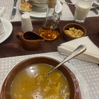 Photo taken at Anadolu Restaurant (Halal) by babak b. on 4/6/2022
