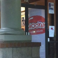 Photo taken at MOOYAH Burgers, Fries &amp;amp; Shakes by Dawn B. on 10/28/2012