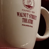 Das Foto wurde bei Walnut Street Theatre von Andrea L. am 10/3/2019 aufgenommen