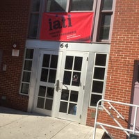 Foto tirada no(a) IATI Theater por Andrea H. em 7/18/2016