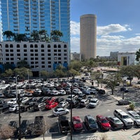 Foto tirada no(a) Courtyard Tampa Downtown por Andy M. em 2/4/2023