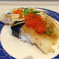 Снимок сделан в Hanami Sushi Bar + Dining пользователем KING M. 3/23/2013