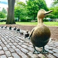 Photo taken at Make Way For Ducklings by Tom W. on 8/9/2022